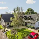 Lærkelill Skovlund