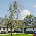 Bed & Breakfast Lærkelill 3*