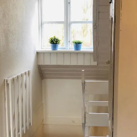 Laerkelill 3*