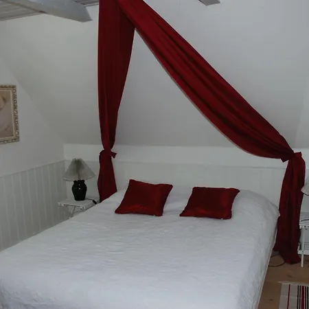 Laerkelill 3*